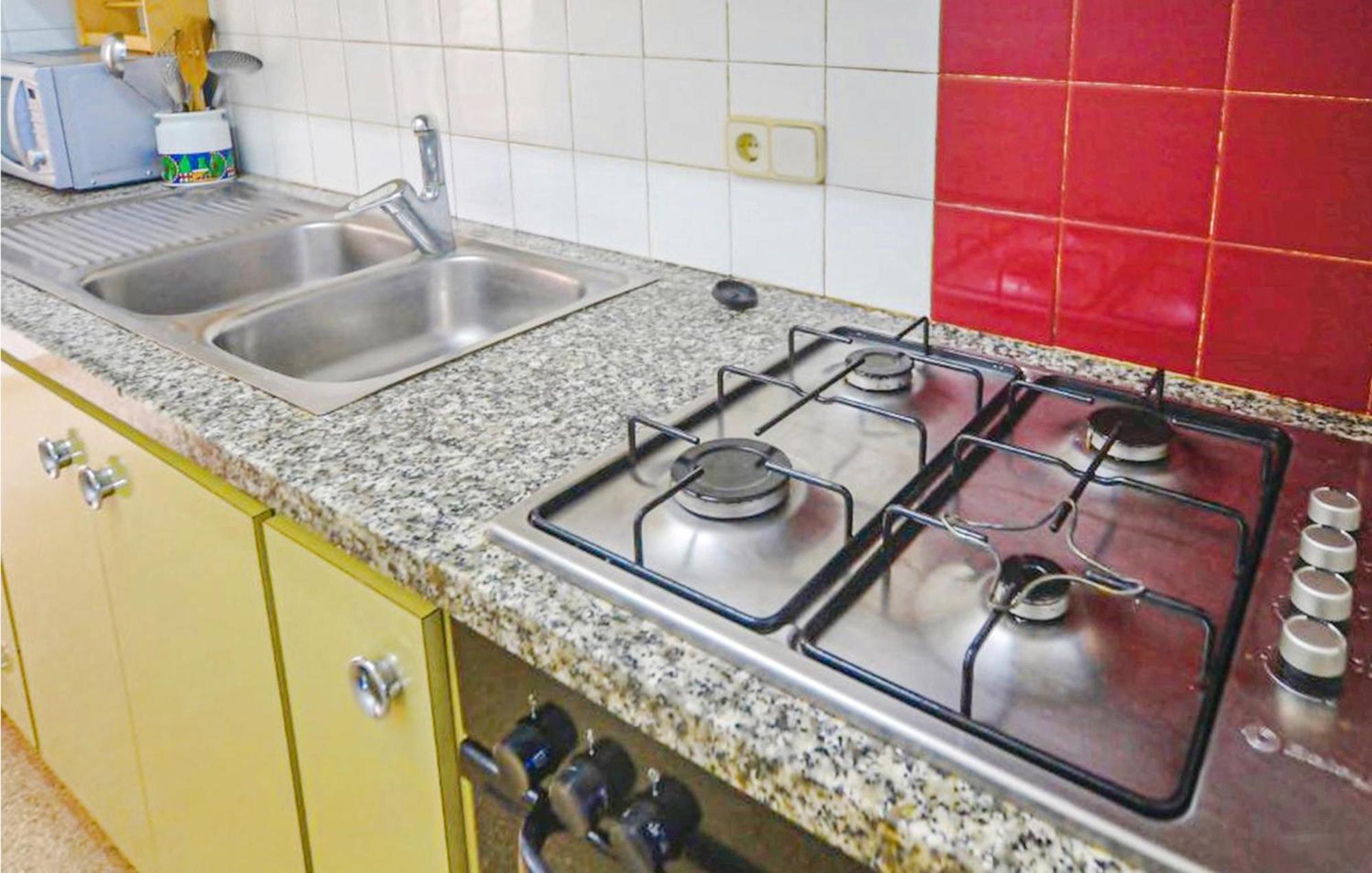 Awesome Apartment In Santa Susanna With Kitchen 외부 사진