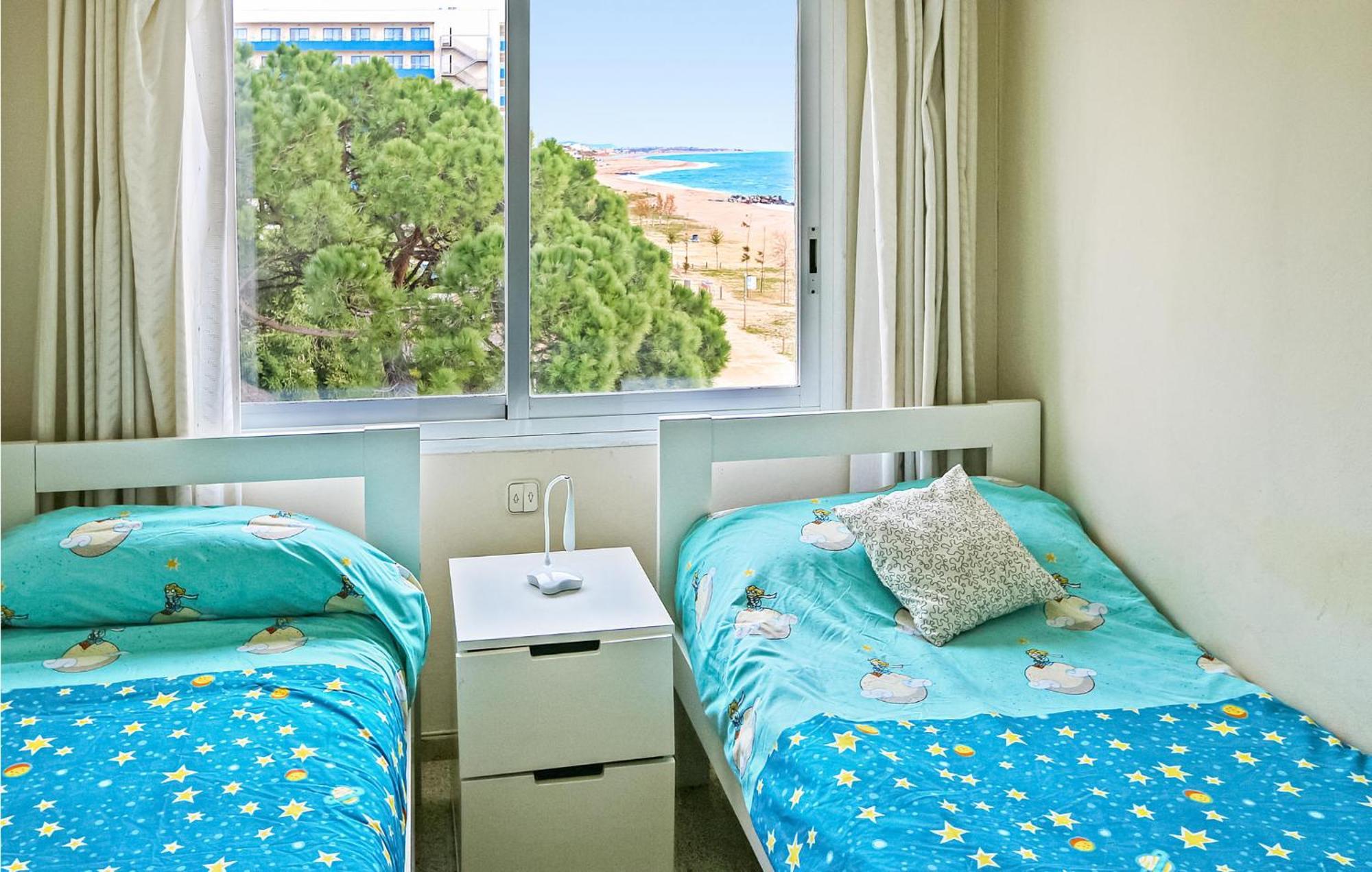 Awesome Apartment In Santa Susanna With Kitchen 외부 사진